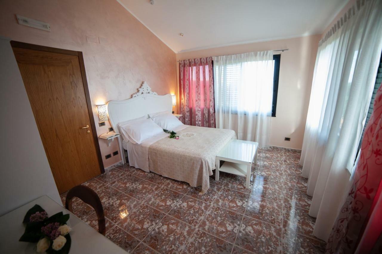 Relais D 'Itria Panzió Grottaglie Kültér fotó